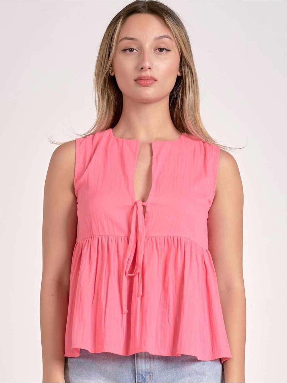 Elan Sleeveless Pink Tie-Front Peplum Top with matching shorts NWT